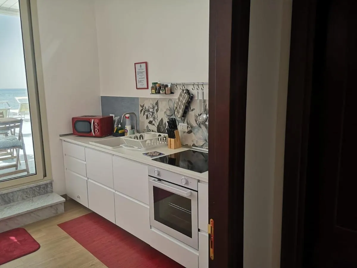 Tulla'S Hotel Giardini Naxos 0*,